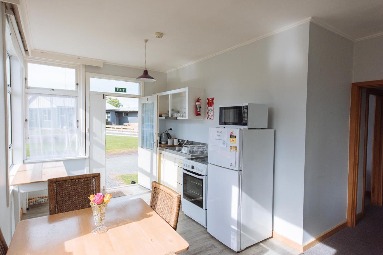 Koru Flat Lägenhet Pounawea Exteriör bild