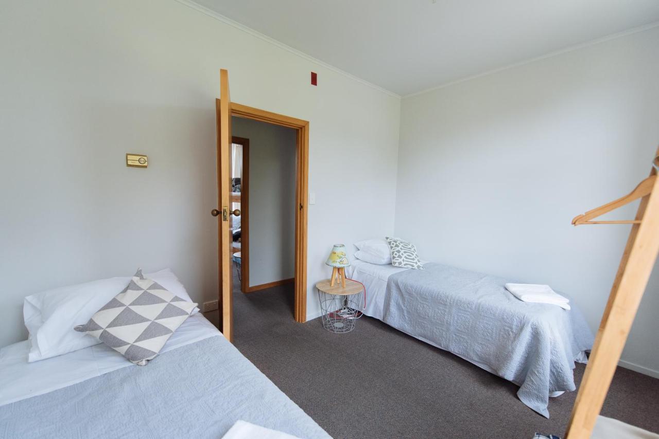 Koru Flat Lägenhet Pounawea Exteriör bild